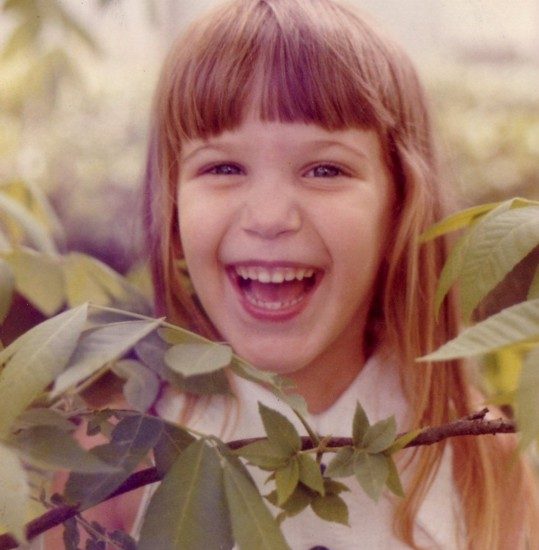 bonnie-gillespie-in-back-yard